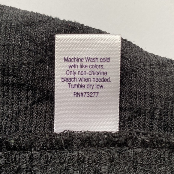 Jennifer Lopez Textured Black Skirt Sz 2 - Picture 8 of 9